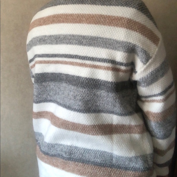 Stripped Cardigan - Picture 6 of 8